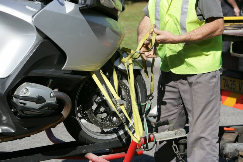 Dépannage de moto en cas d'accident à Roanne et Renaison